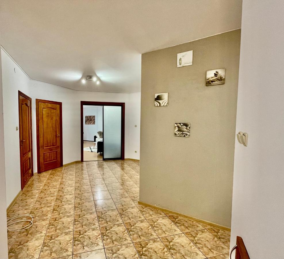 Warsaw Concierge Wola Ratusz Apartment Exterior photo