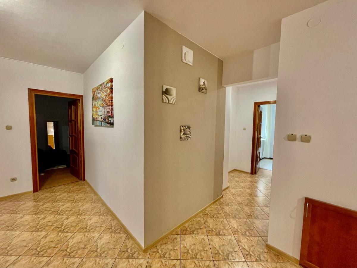 Warsaw Concierge Wola Ratusz Apartment Exterior photo